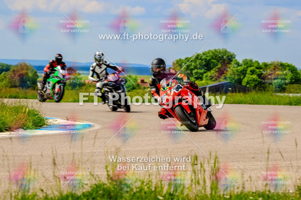 MotoTeam-0987 | Hier findet Ihr Bilder von Touristenfahrten auf der Nürburgring Nordschleife oder von anderen Veranstaltungen die ich besucht habe. Viel Spass beim Durch Schauen 