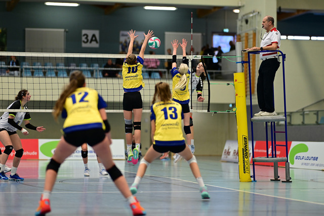 Volleyball I Frauen I Saison 2025-2026 I Regionalliga Nord I 7. Spieltag I VT Hamburg - Schweriner SC III I 24935 | Der Sportfotograf. - Realisiert mit Pictrs.com