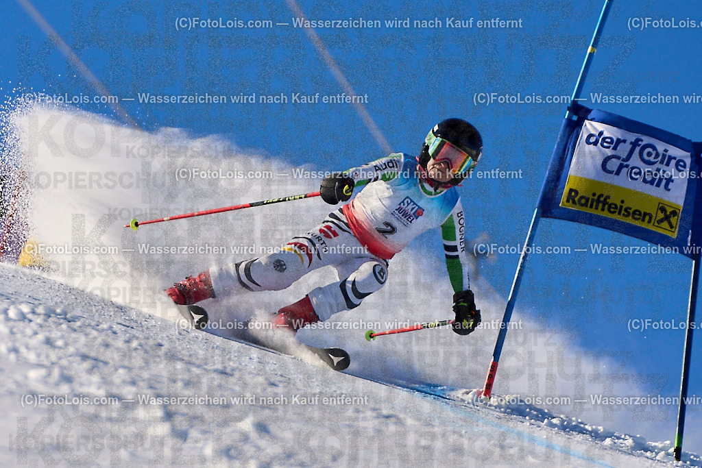 ALP3298_MASTERS-Cup_GS-C Damen_Vilsmaier Veronika | (C)FotoLois.com, Alois Spandl. FIS Masters-Cup Wildschönau, Giant Slalom auf der Piste Schatzberg GS, Siegerehrung auf dem Dorfplatz Niederau, Sa 13. Januar 2024.