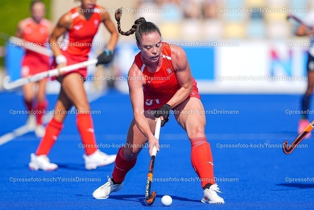 xydrx10082501019 | 10.08.2025, xydrx, Frauen EuroHockey Championship 2025, Gruppenphase, Gruppe B, England - Schottland, Sparkassenpark Mönchengladbach: Grace Balsdon (ENG #31)