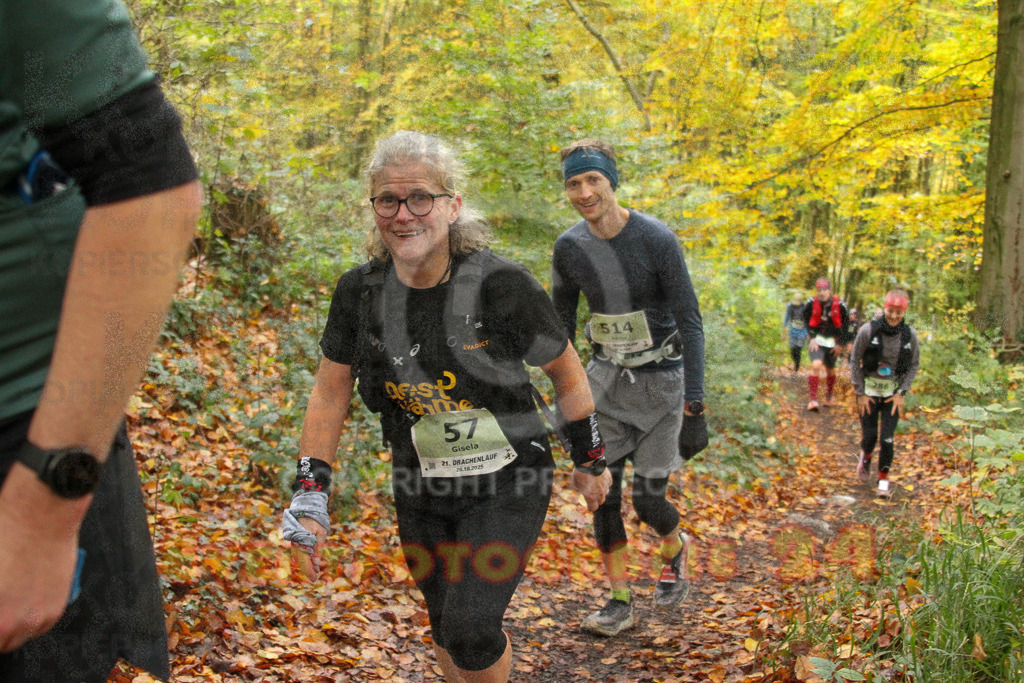 251026_1257_EV4_6199 | Sportfotografie im Rhein-Sieg Kreis, Köln, Bonn, NRW, Rheinland Pfalz, Hessen, etc. Unser Tätigkeitsfeld umfasst den Laufsport vom Volkslauf über den Marathon, Duathlon, Triathon bis zum Ultralauf wie Kölnpfad Ultra oder Schindertrail.