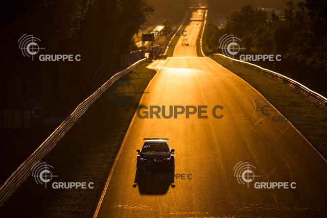 24hNbr25_062206001315744ML_ML | 53. ADAC RAVENOL 24h Nürburgring 2025 - Foto: Gruppe C Photography - Realisiert mit Pictrs.com