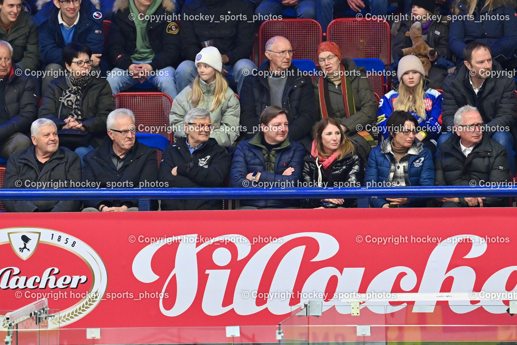 EC IDM Wärmepumpen VSV vs. Hydro Fehervar AV19 14.2.2023 | Team Arzt EC VSV Dr. Helmut Huber, Bürgermeister Stadt Villach Günther Albel, Landeshauptmann Stellvertreterin Kärnten Beate Prettner, Kärntner Landtagspräsident Reinhart Rohr
