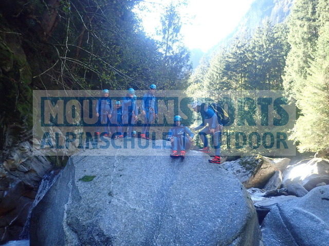 P1010124 | Bestelle die Bilder deines Berg- oder Wasser-Abenteuers mit Mountain Sports bequem von zu Hause aus direkt über unseren Online Fotoshop von pictrs.com. - Realisiert mit Pictrs.com