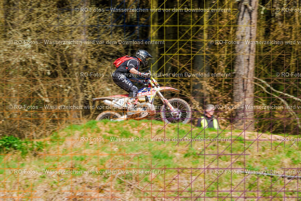 2 Lauf Mernes-258 | Sportfotografie von RO-Fotos: Motorsport, Motocross, Enduro, Laufveranstaltungen und Triathlon. Professionelle Fotos von Sportlern und Events. - Realisiert mit Pictrs.com