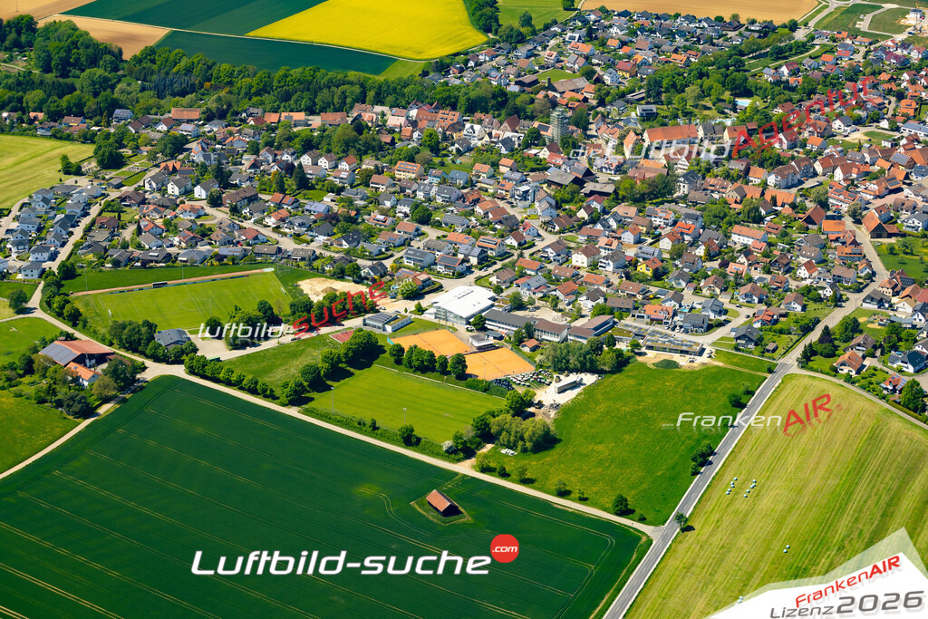 Luftaufnahme von Schechingen - Die Luftaufnahme wurde 2025 vom UL-Flugzeug heraus erstellt ( keine Drohne ) - Hochauflösende Luftaufnahme - für professionelle Ausdrucke geeignet. Die Geschenkidee !Mit Lizenz und Bildrechte bestellbar