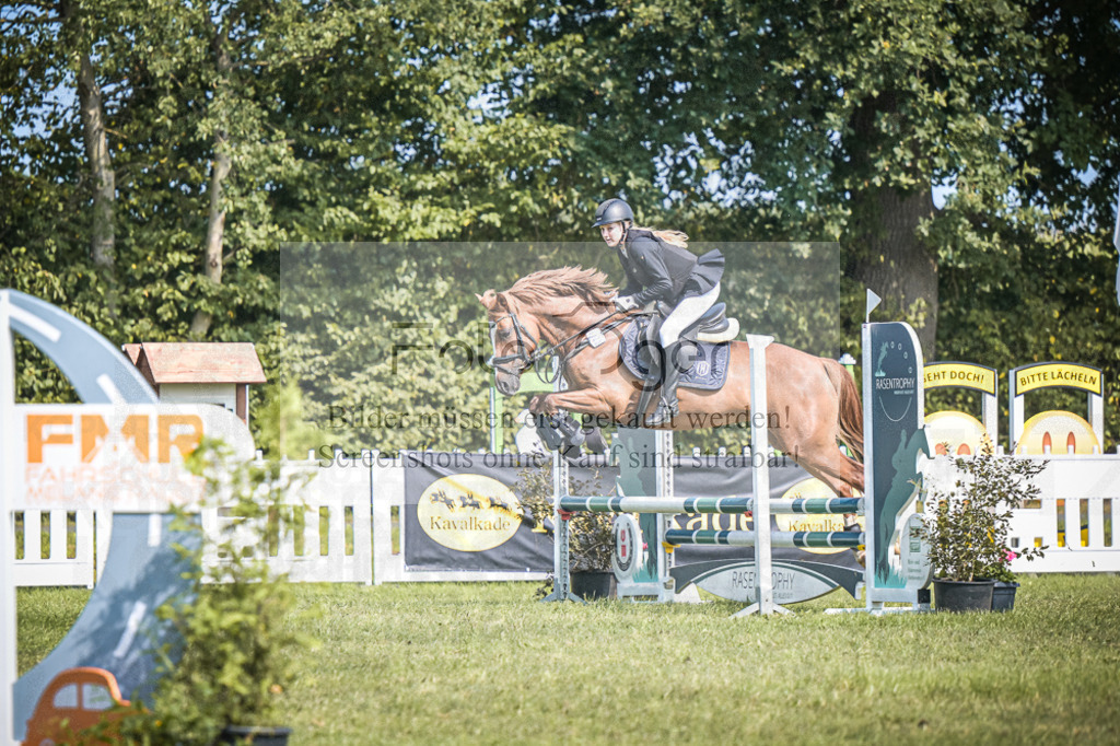 DOS_3260 | Entdecke hochwertige Reitturnierfotos von Foto Oger. Professionell, emotional und authentisch – jetzt Lieblingsmomente im Shop bestellen. - Realisiert mit Pictrs.com