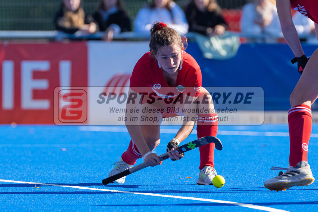 HK_20221009_100747 | 2. Bundesliga Damen Crefelder HTC - Hannover 78 am 9.10.2022 Crefelder HTC, Krefeld , Laura Schmitz ( Crefelder HTC #3 )