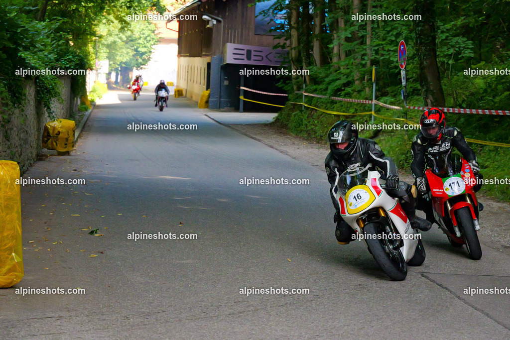 P1015511 | Erleben Sie atemberaubende, hochqualitative Fotos Ihrer Fahrt entlang der malerischen Alpenstraßen. Besuchen Sie alpineshots.com, um professionelle Aufnahmen Ihrer unvergesslichen Reise zu finden und zu kaufen - Realisiert mit Pictrs.com