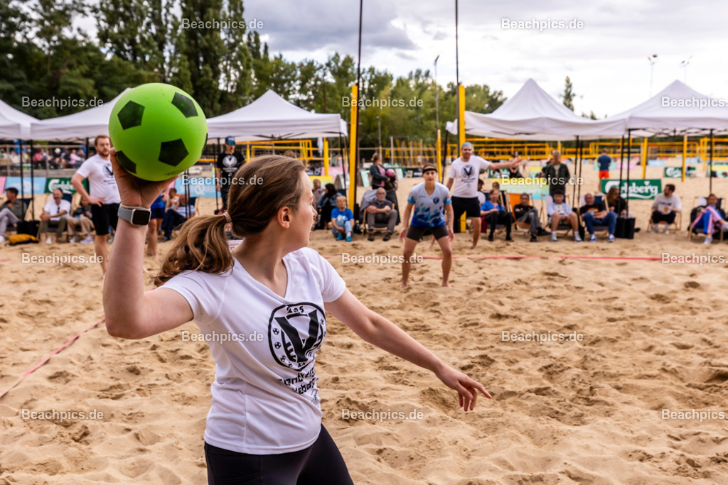 2025-200083571-Strandvölkerball-WM |  24.08.2025; Berlin Foto: Gerold Rebsch - www.beachpics.de