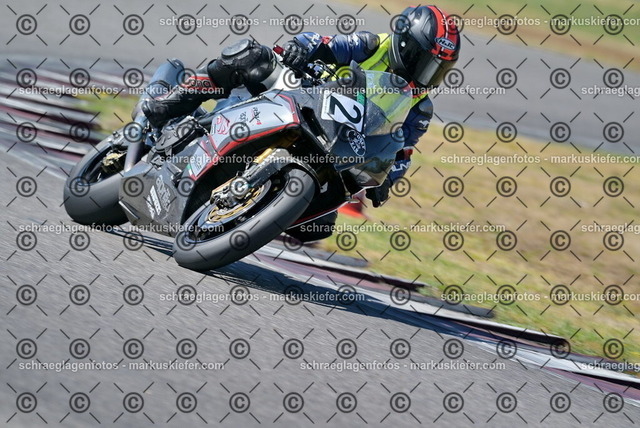 26bt04-0750 | markuskiefer.com - Realisiert mit Pictrs.com