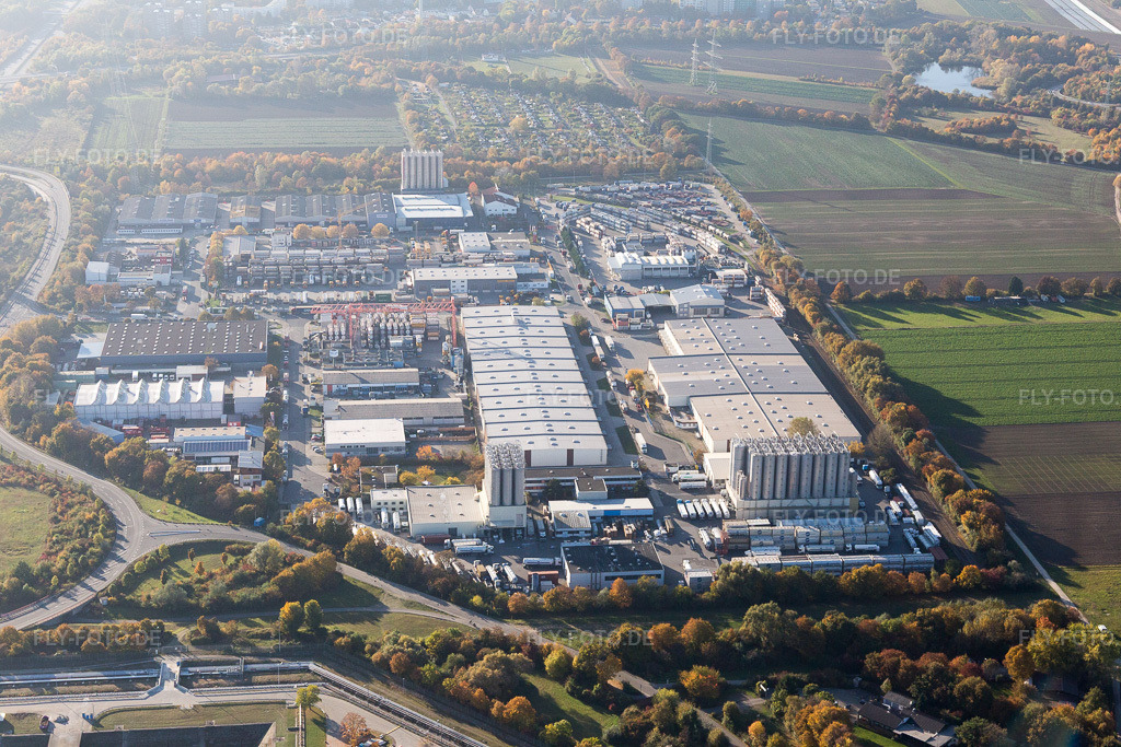 Luftbild: BASF im Ortsteil Pfingstweide in Ludwigshafen im Bundesland Rheinland-Pfalz in Deutschland. Foto: IMG_095515.jpg vom 30.10.2016 durch Werner Riehm/FLY-FOTO.de