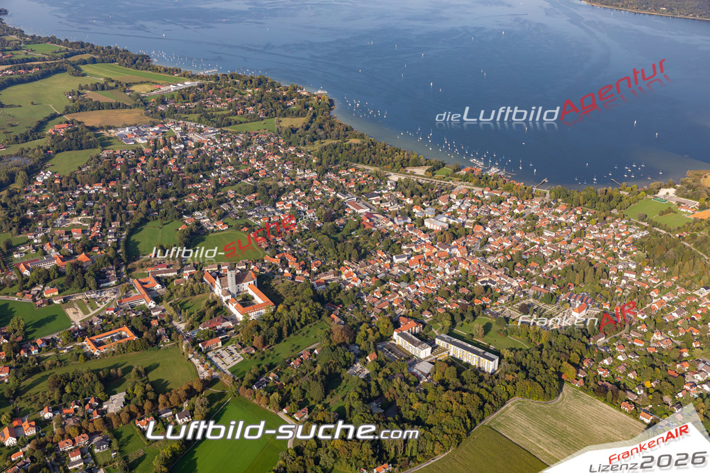 Aktuelles Luftbild von  Diessen am Ammersee - Die Luftaufnahme wurde 2020 mittels UL-Flugzeug erstellt ( keine Drohne ) - hochauflösende Kamera-Systeme von  Canon -Beste Qualität - Für grossformatige Ausdrucke geeignet. Die Geschenkidee !