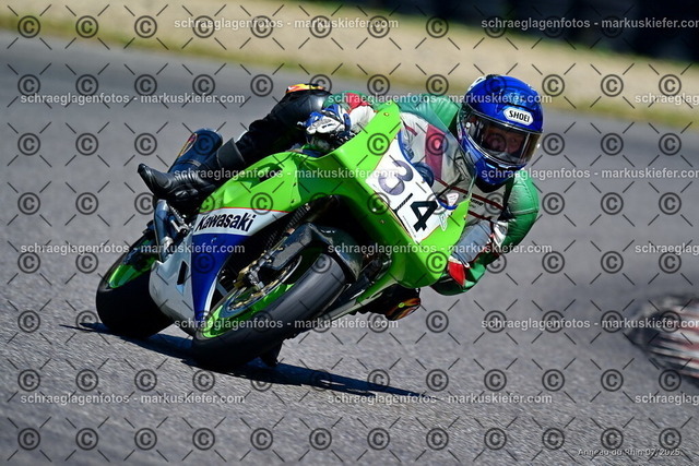 25bc03-1170 | markuskiefer.com - Realisiert mit Pictrs.com