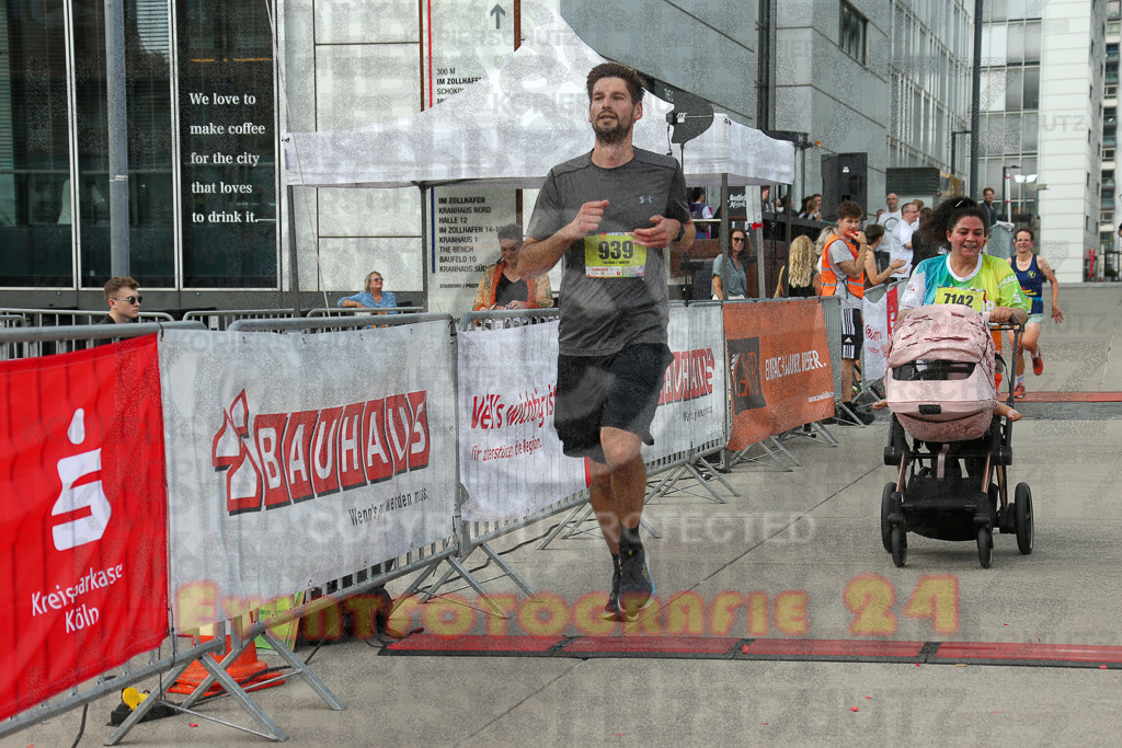 250920_1519_EX1_8892 | Sportfotografie im Rhein-Sieg Kreis, Köln, Bonn, NRW, Rheinland Pfalz, Hessen, etc. Unser Tätigkeitsfeld umfasst den Laufsport vom Volkslauf über den Marathon, Duathlon, Triathon bis zum Ultralauf wie Kölnpfad Ultra oder Schindertrail.