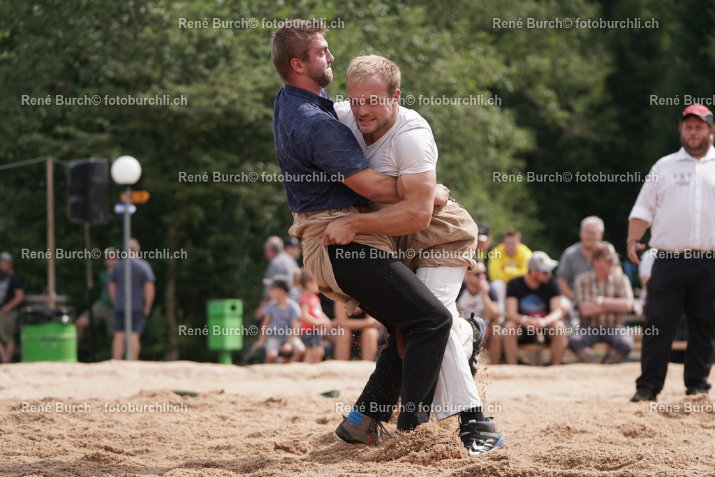 DSC09622-2 | René Burch leidenschaftlicher Fotograf aus Kerns in Obwalden.  Hier finden sie Sport, Landschaft und Natur Fotografie.
 - Realisiert mit Pictrs.com