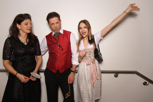 FotoKastl_Ball_MGV_Scholle_20250125_375 | Vermietung und Verleih von Fotobox mit Drucker in Kärnten, Völkermarkt, Klagenfurt, Wolfsberg, St. Veit, Villach. Für ihre Hochzeit, Polterabend, Geburtstagsfeier, Firmen Feier, Weihnachtsfeier. Anlieferung oder Selbstabholung mit Drucker  Fotos digital - Realisiert mit Pictrs.com