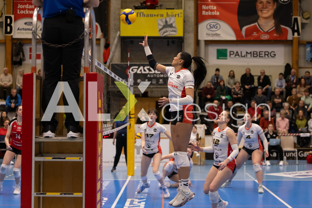 Volleyball I Frauen I Saison 2025-2026 I Volleyball NLA | Women I 1/4 Finals I VC Kanti Schaffhausen - BIWI Volleyball Franches-Montagnes I 21.02.2026 | 8 Letícia Bonardi (BR) (BIWI VFM) – Diagonalangriff - Realisiert mit Pictrs.com