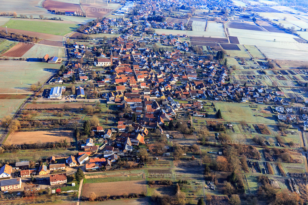 Luftbild: Dorfansicht aus Südwesten in Kapsweyer im Bundesland Rheinland-Pfalz in Deutschland. Foto: IMG_124096.jpg vom 11.01.2021 durch Werner Riehm/FLY-FOTO.de