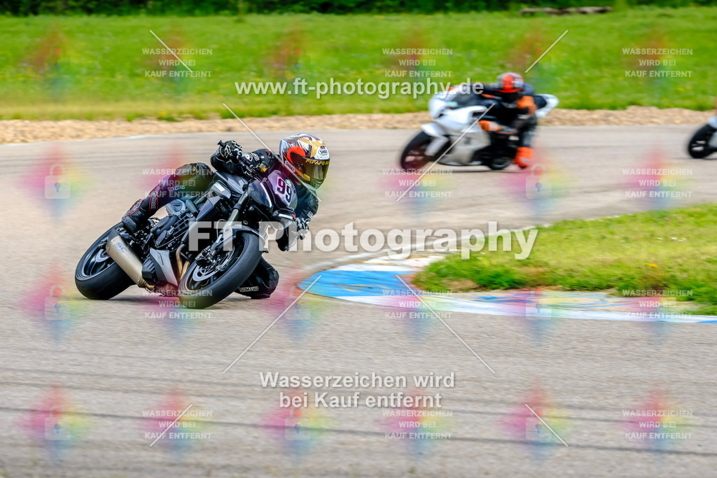 MotoTeam-8966 | Hier findet Ihr Bilder von Touristenfahrten auf der Nürburgring Nordschleife oder von anderen Veranstaltungen die ich besucht habe. Viel Spass beim Durch Schauen 