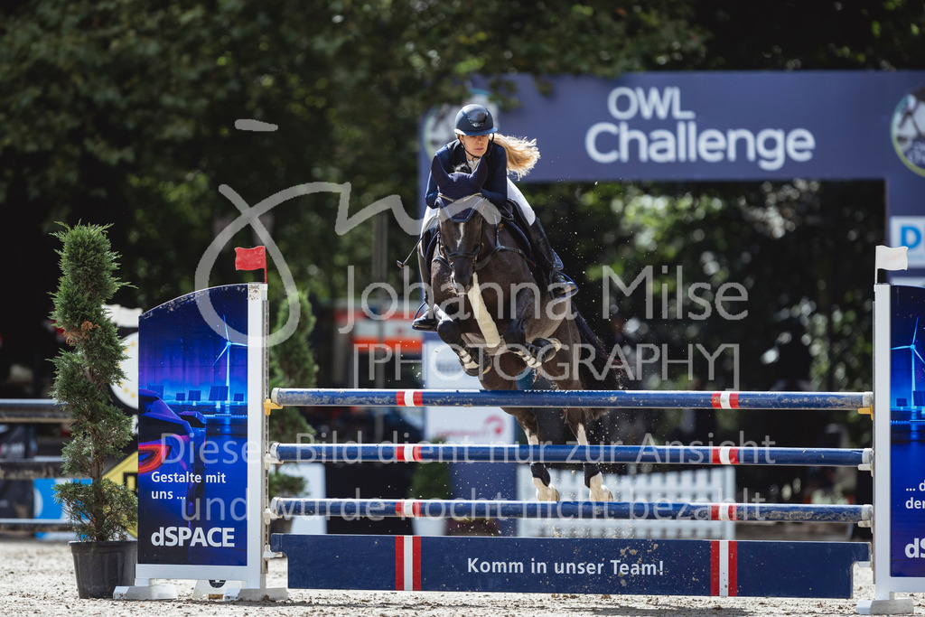 240912_OWLCh_AmateurM-404 | Deine schönsten Turniermomente als professionelle Fotos! Entdecke hochwertige Pferdesport-Fotografie im Online-Shop. Jetzt Fotos finden & bestellen!