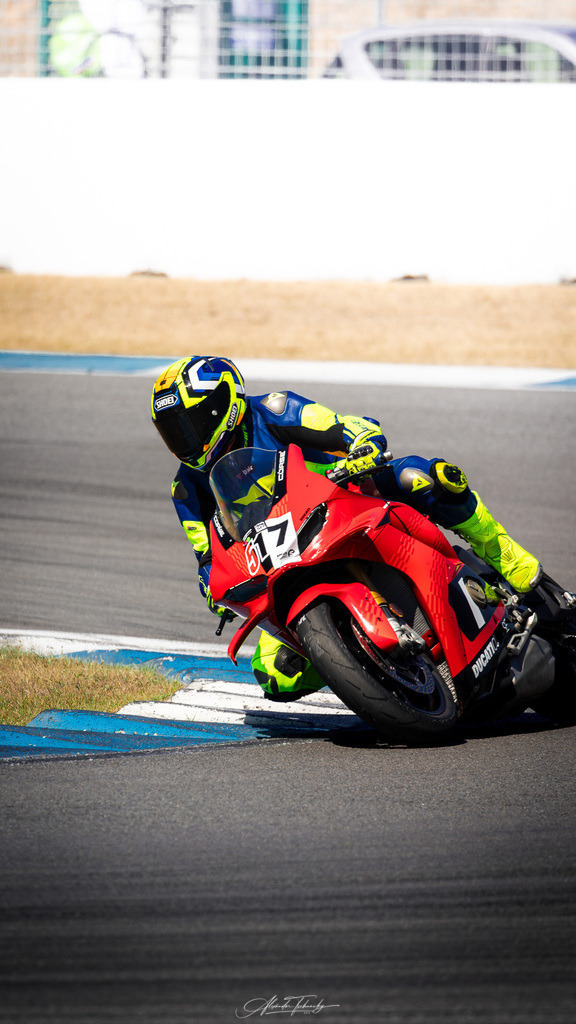 Ducati Trackday Hockenheimring 2026 | Entdecken Sie die faszinierende Welt von Alexander Tschuncky Arts: Kreative Fotografie, atemberaubende Automobilkunst und hochwertiger Bilderdruck. Lassen Sie sich inspirieren! - Realisiert mit Pictrs.com