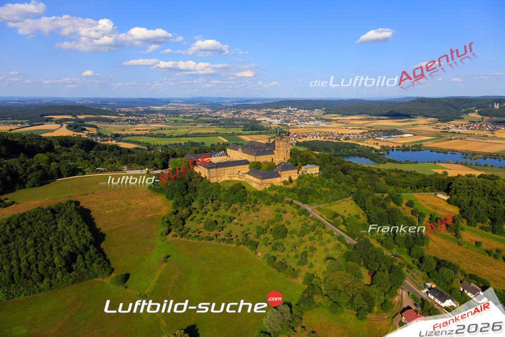 Die Luftaufnahme Unnersdorf - Bad Staffelstein wurde vom UL-Flugzeug (keine Drohne) aus fotografiert.Hohe Druck- Auflösung-die Geschenkidee!