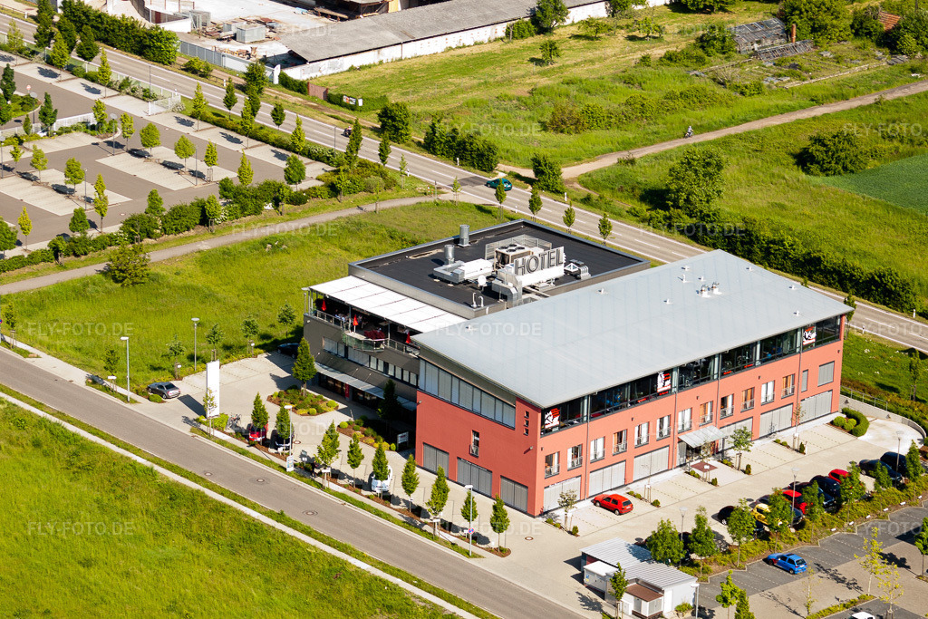 Luftbild: Hotel Soho im Ortsteil Queichheim in Landau im Bundesland Rheinland-Pfalz in Deutschland. Foto: IMG_27366.jpg vom 23.05.2010 durch Werner Riehm/FLY-FOTO.deHotel Soho Landau - Ihr Lifestyle und Business Hotel in Landau