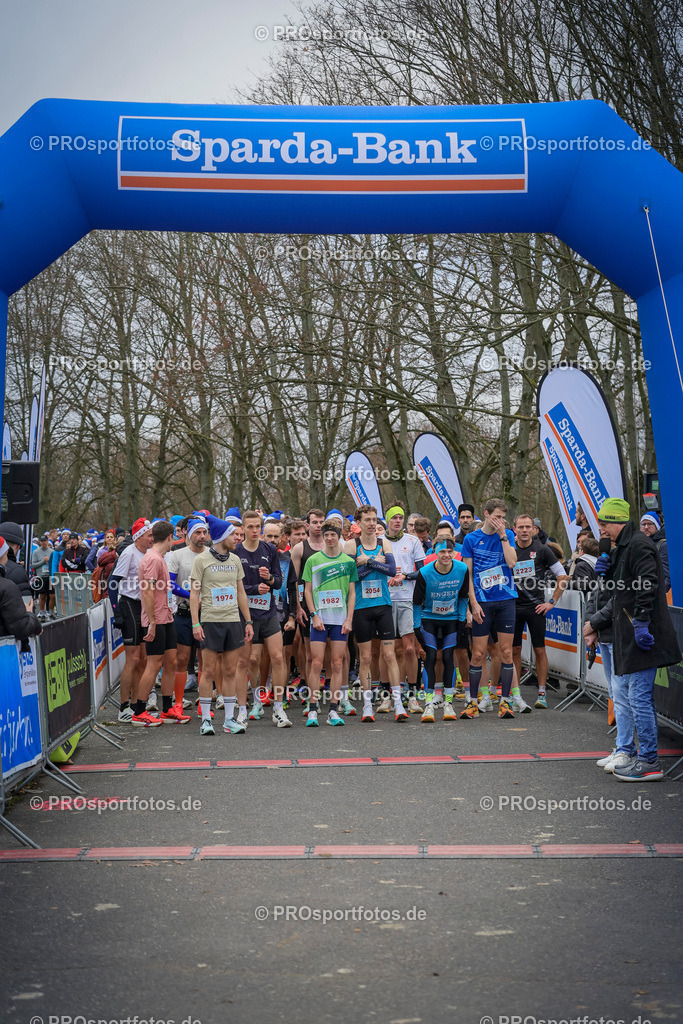 6. Bonner Nikolauslauf; Bonn, 14.12.2025 | Impressionen vom 6. Bonner Nikolauslauf am 14.12.2025 in Bonn (Nordrhein-Westfalen). 