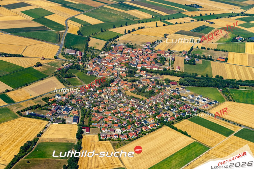 Das Luftbild der Stadt Frankenwinheim wurde 2022 vom Flugzeug heraus erstellt (keine Drohnen-Aufnahmen) Aufnahmehöhe ca.450 Meter- hohe Bildauflösung und Druck-Qualität. Garantiert!