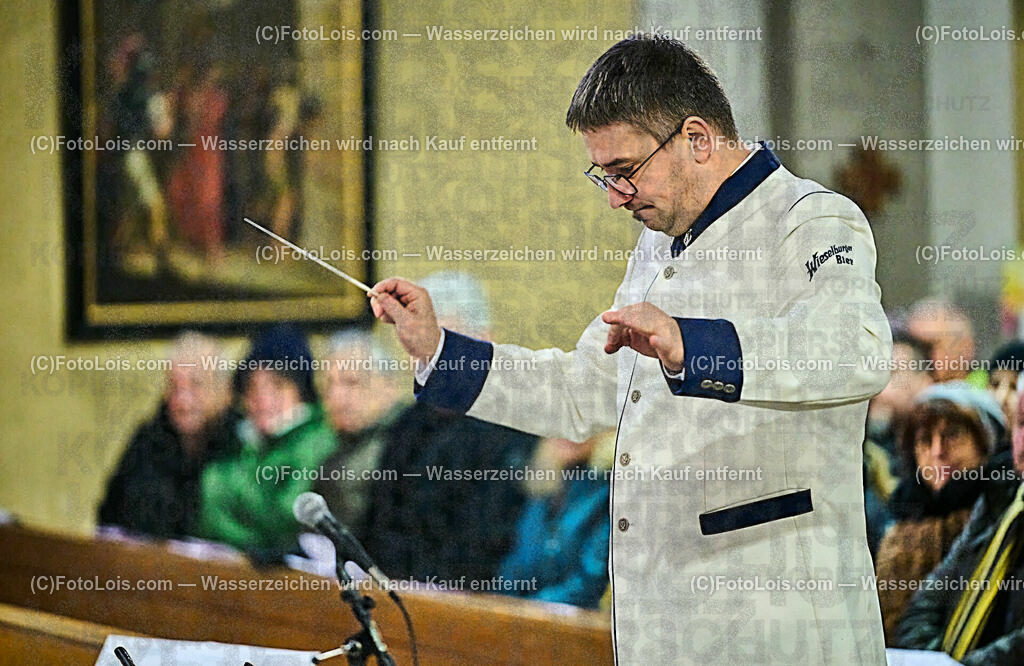 ALP4565_Wieselburger Brauereikapelle_Konzert_Schachinger Manuel | (C)FotoLois.com, Alois Spandl, WEIHNACHTSKONZERT der Betriebsmusikkapelle der Brauerei Wieselburg in der Pfarrkirche, durch´s Programm führte Pfarrer Daniel Kostrzycki, anschließende Verköstigung durch die Landjugend Wieselburg, Fr 8. Dez. 2023.