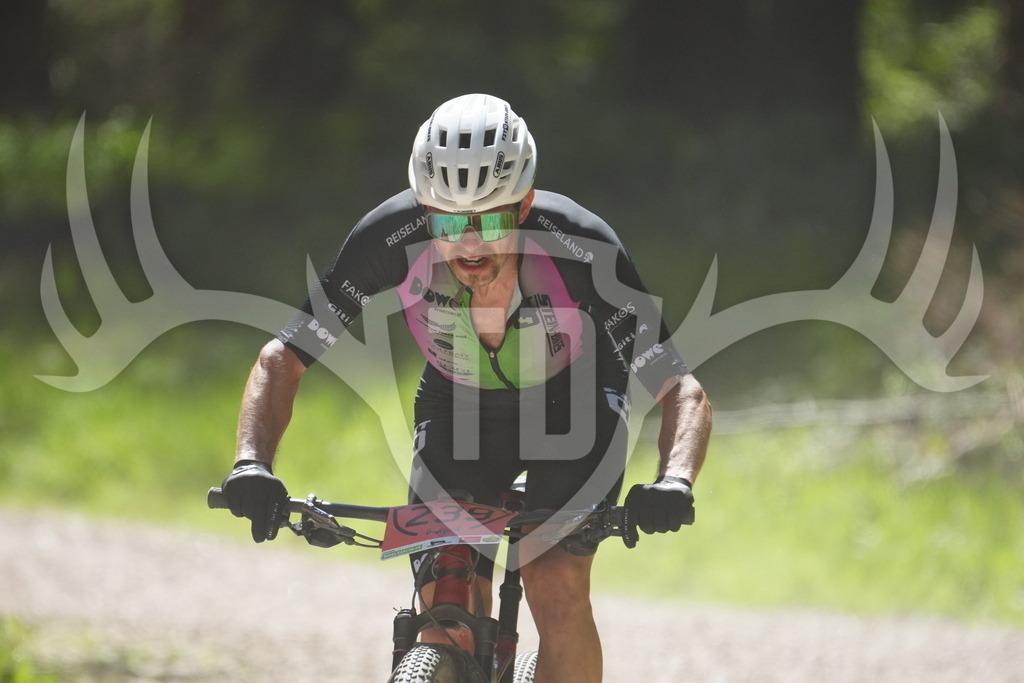 FC101941 | Fotogalerie der Treibjagd im Dunkelwald - Dein MTB Etappenrennen im Erzgebirge - Realisiert mit Pictrs.com