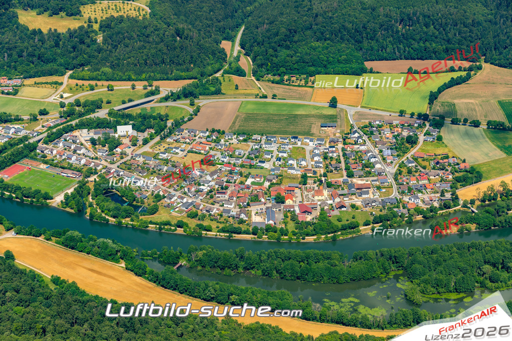 Das Luftbild zeigt : Altessing Essing - Die Luftaufnahme wurde 2023 vom UL-Flugzeug aus erstellt ( keine Drohne ) - Hochauflösende Luftaufnahme - Für grossformatige Ausdrucke geeignet. Die Geschenkidee !Mit Lizenz und Bildrechte bestellbar