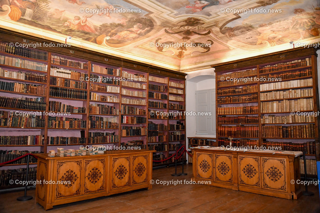 Stift Lambach_ Bibliothek_ 25.08.2022-33 | 25.08.2022, Lambach, AUT, Stift Lambach, Bibliothek, im Bild Bibliothek
