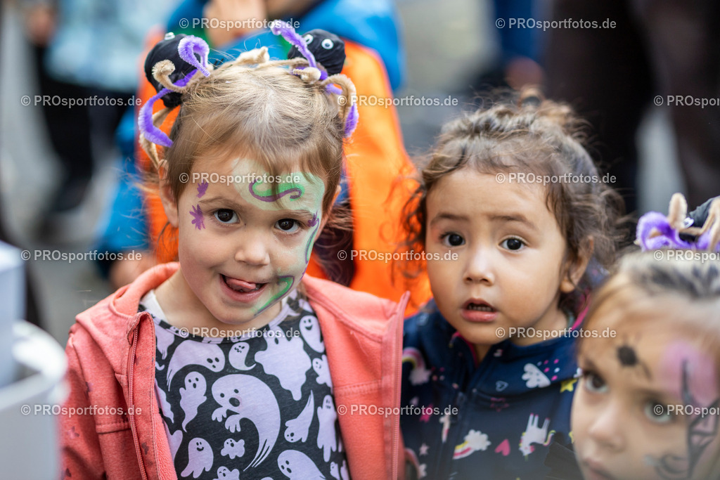 Sparda-Bank Halloween-Run Koeln 2023, 31.10.2023, Forstbotanischer Garten Rodenkirchen, Koeln | Impressionen vom Sparda-Bank Halloween-Run Koeln 2023, 31.10.2023, Forstbotanischer Garten Rodenkirchen, Koeln