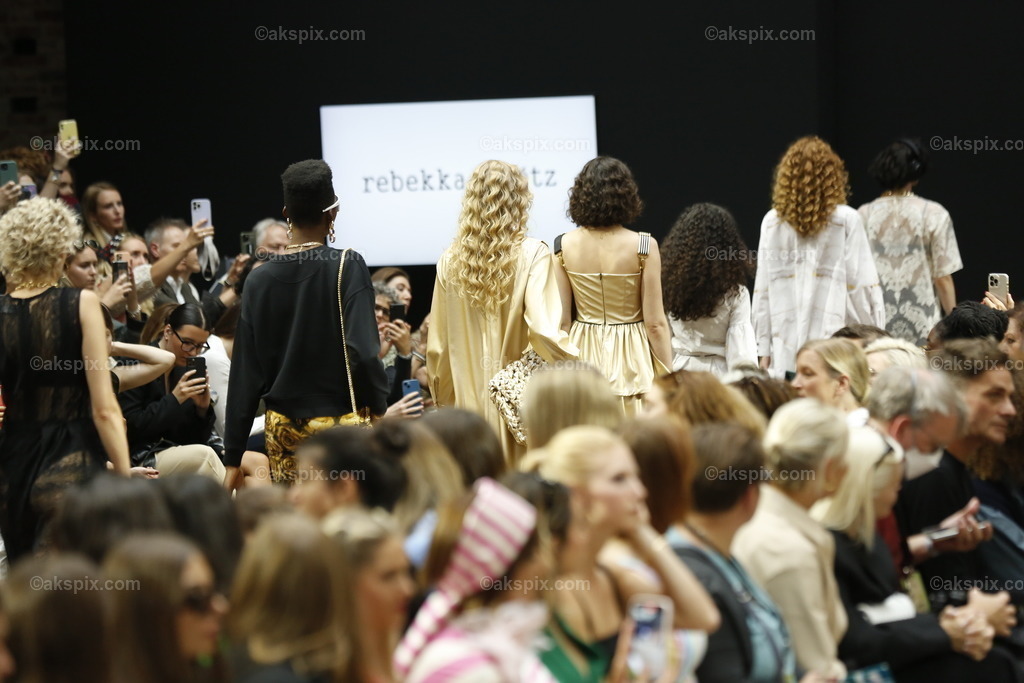 _76A4435 | Die Bildagentur Akspix ist eine Online-Bildagentur und bietet professionelles und kreatives Bildmaterial Royalty free und Rights Managed. Bildarchiv Akspix bietet eine große Auswahl an kreativen und klassischen Motiven.Frankfurt Fotograf, Fotoshooting