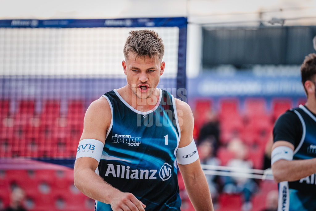 Beachvolleyball | Männer | German Beach Tour 2024 | Tourstop Bremen | 06.06.2024 | Luis Kubo ärgert sich