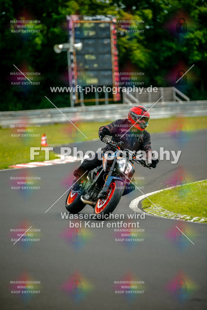 VBK-4622 | Hier findet Ihr Bilder von Touristenfahrten auf der Nürburgring Nordschleife oder von anderen Veranstaltungen die ich besucht habe. Viel Spass beim Durch Schauen 