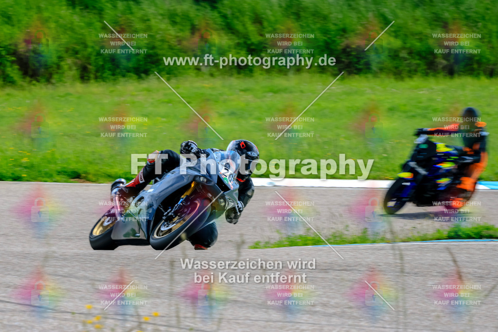 MotoTeam-0366 | Hier findet Ihr Bilder von Touristenfahrten auf der Nürburgring Nordschleife oder von anderen Veranstaltungen die ich besucht habe. Viel Spass beim Durch Schauen 
