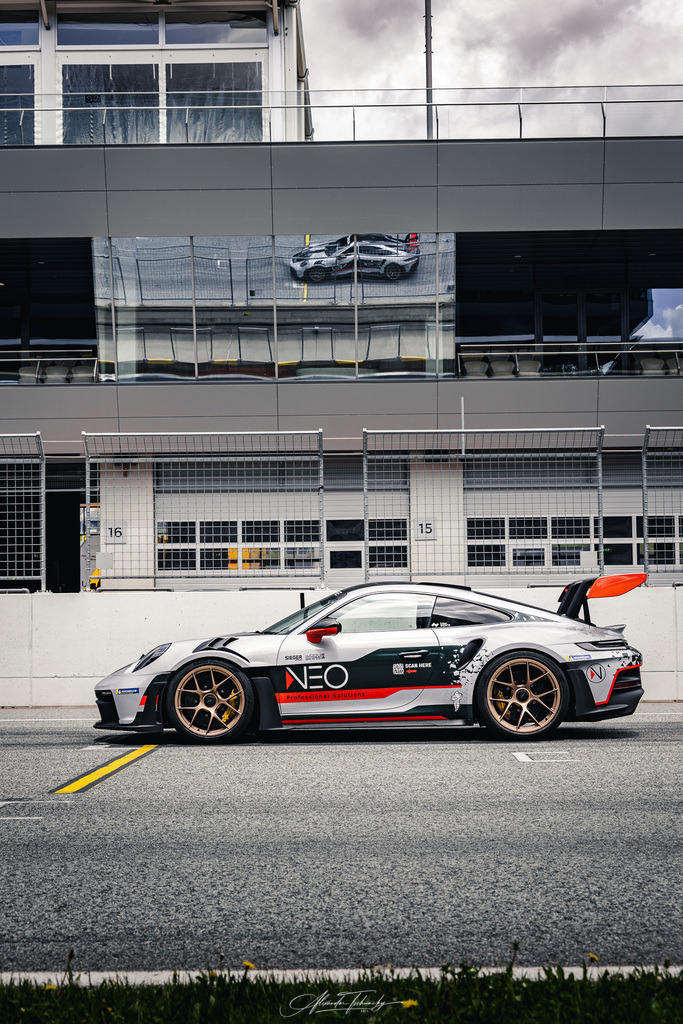Red Bull Ring 2025 | Entdecken Sie die faszinierende Welt von Alexander Tschuncky Arts: Kreative Fotografie, atemberaubende Automobilkunst und hochwertiger Bilderdruck. Lassen Sie sich inspirieren! - Realisiert mit Pictrs.com
