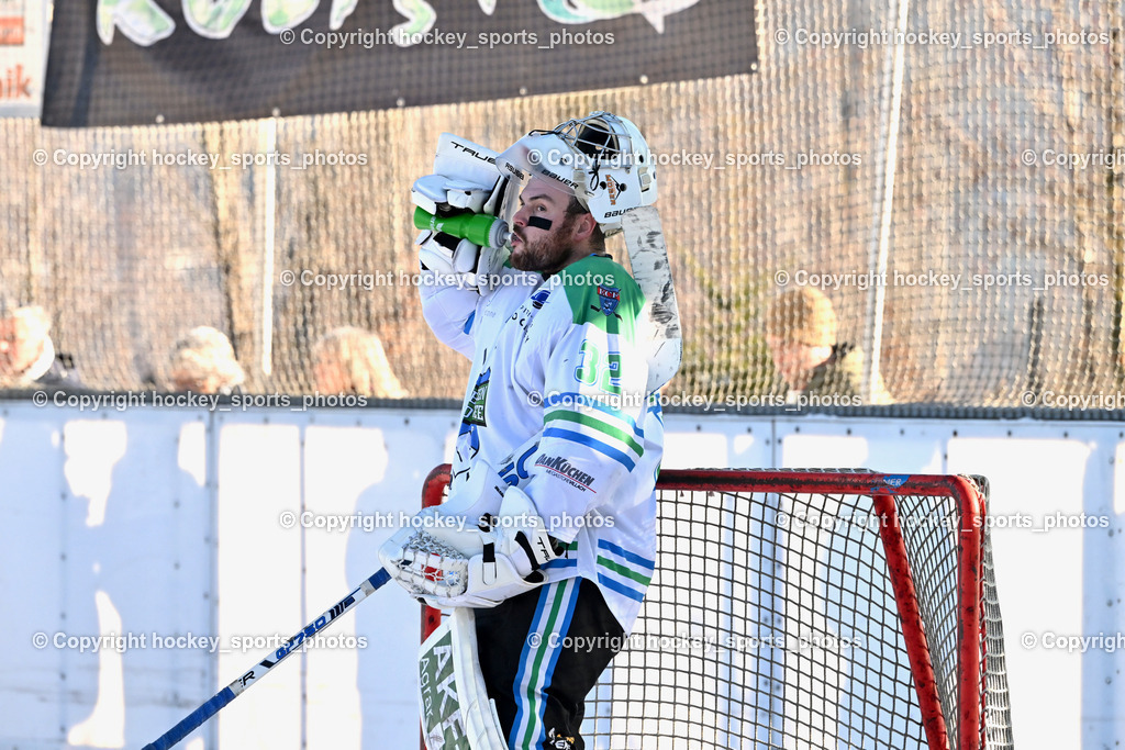 EC Tigers Paternion vs. EC FELD AM SEE/DSG LEDENITZEN | #32 Baumann Rene EC FELD AM SEE Ledenitzen, EC Tigers Paternion vs. EC FELD AM SEE/DSG LEDENITZEN, EC Tigers Paternion vs. EC FELD AM SEE/DSG LEDENITZEN am 04.01.2026 in Paternion (Eislaufplatz Paternion), Austria, (Photo by Bernd Stefan)
