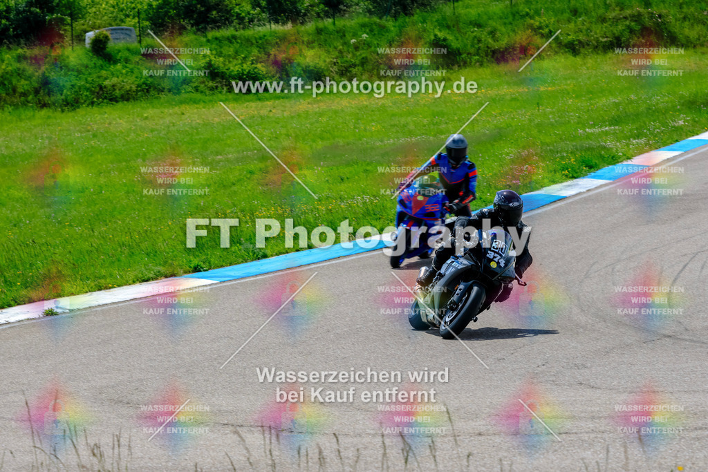 MotoTeam-0222 | Hier findet Ihr Bilder von Touristenfahrten auf der Nürburgring Nordschleife oder von anderen Veranstaltungen die ich besucht habe. Viel Spass beim Durch Schauen 