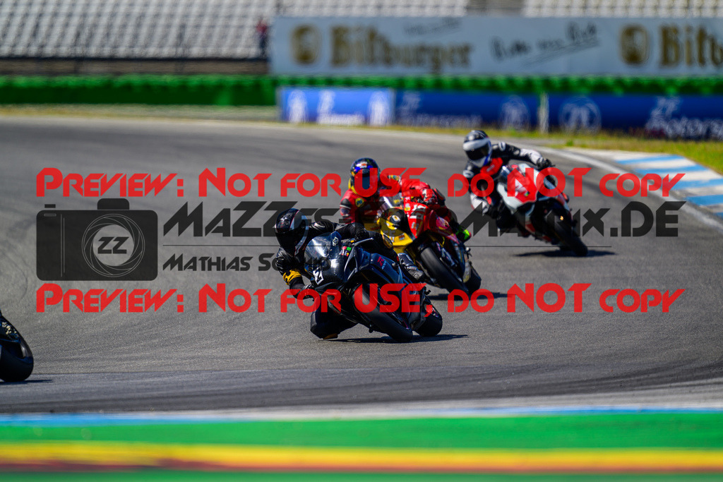 MaZZes_FotoMatrix_240615_6007705_3947 | ROT