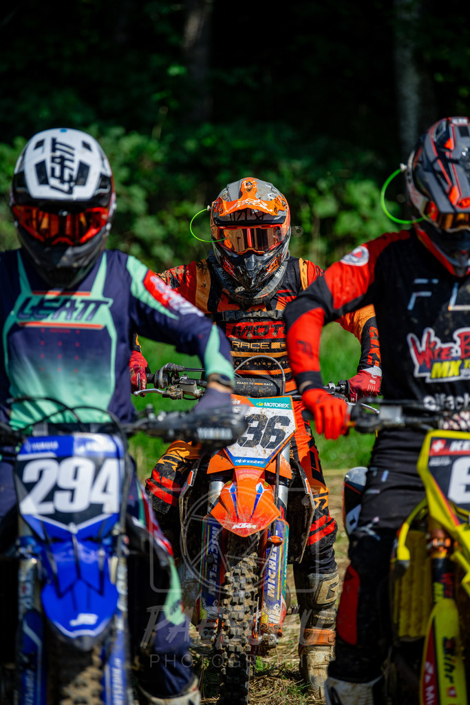 2Ex (67) | Paeschuphoto Shop - Wer nicht sucht der auch nicht findet.Ob Motocrossbilder oder von einem besuchtem Spiel, Hauptsache Action. - Realisiert mit Pictrs.com