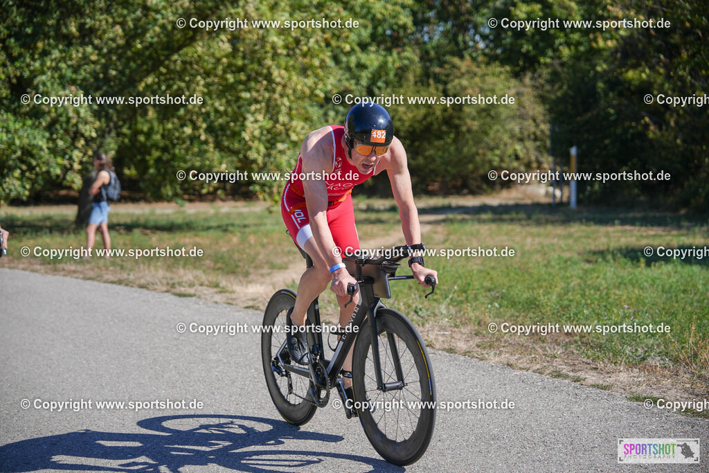 DSC02647 | Vienna Triathlon 2024                                        P3 Event                                                             #yourpictrs #sportshot_your_pictrs                 @Sportshotphotography                                     Photo Credit: www.sportshot.de