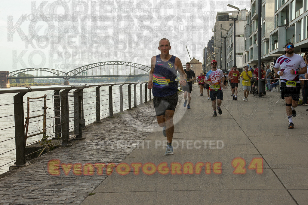 250920_1450_EX1_7850 | Sportfotografie im Rhein-Sieg Kreis, Köln, Bonn, NRW, Rheinland Pfalz, Hessen, etc. Unser Tätigkeitsfeld umfasst den Laufsport vom Volkslauf über den Marathon, Duathlon, Triathon bis zum Ultralauf wie Kölnpfad Ultra oder Schindertrail.