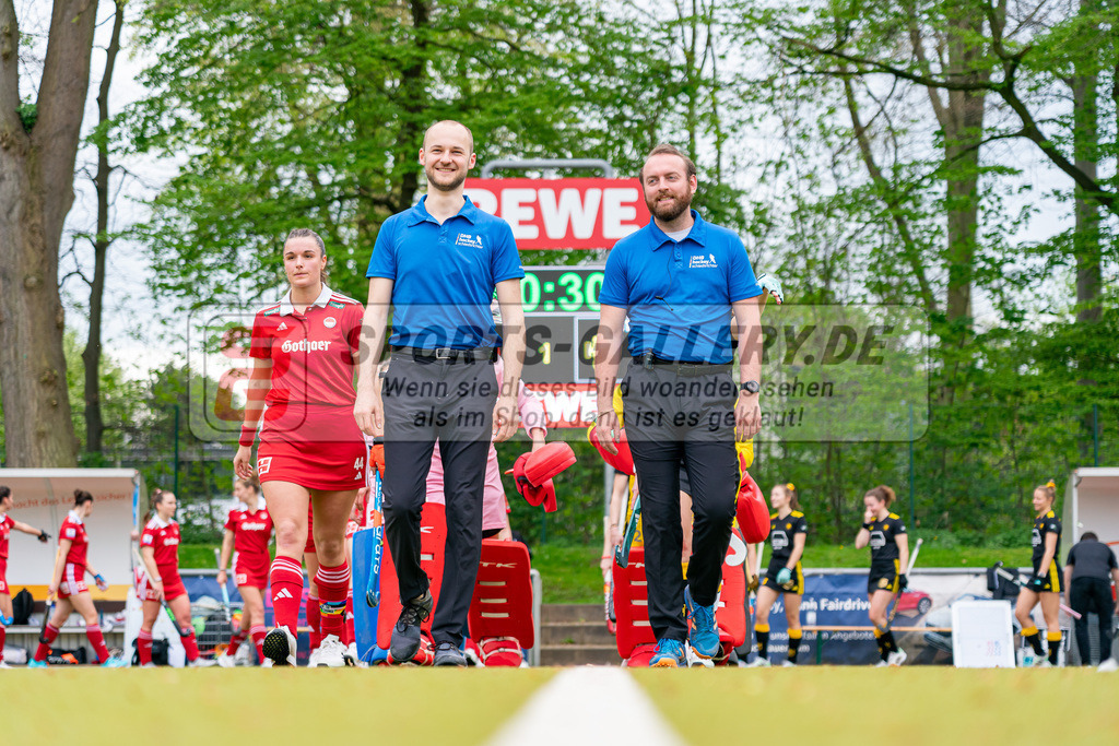 HK_20240407_903442 | 1. Bundesliga Hockey Damen Rot-Weiss Köln - Harvestehuder THC am 7.4.2024 Rot-Weiss Köln, Köln , Lennart Schöttes ( SR ) , Philipp Hesselmann ( SR )