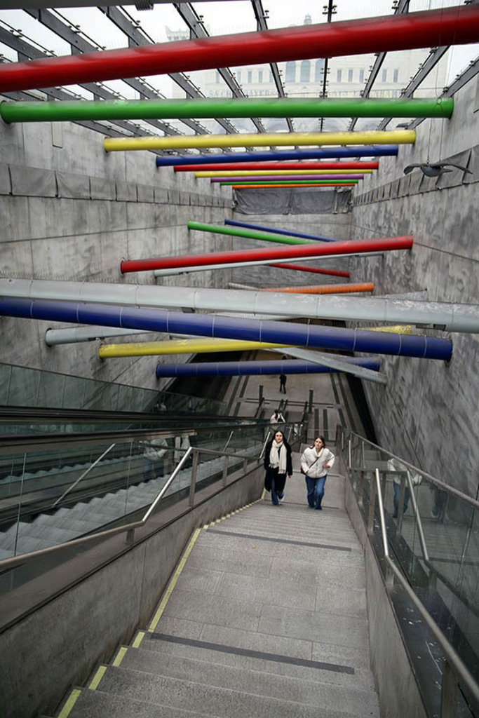 City-Tunnel Leipzig - Station Bayerischer Bahnhof | Das Team hinter BILDLEXIKON LEIPZIG bündelt historische wie aktuelle Informationen über die Stadt Leipzig in Text und Bild auf einer Plattform und stellt diese der interessierten Öffentlichkeit zur Verfügung.