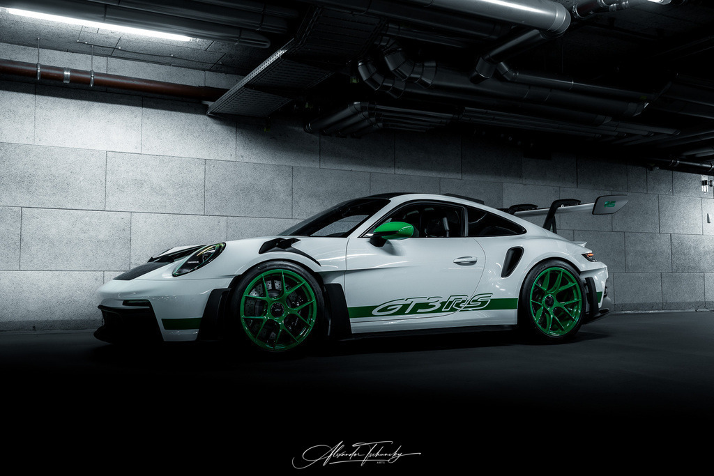 911 Porsche 911 GT3 RS | Entdecken Sie die faszinierende Welt von Alexander Tschuncky Arts: Kreative Fotografie, atemberaubende Automobilkunst und hochwertiger Bilderdruck. Lassen Sie sich inspirieren! - Realisiert mit Pictrs.com