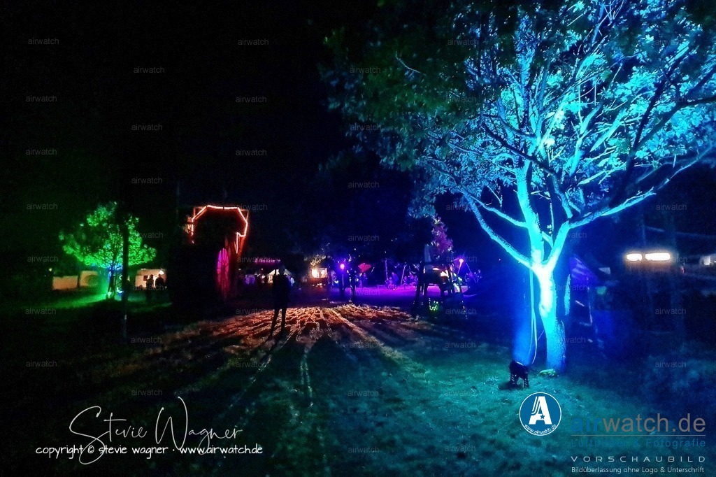 Bachblyten® Festival 2023 | Entdecken Sie atemberaubende Luftbilder und Fotografien auf airwatch.de - Tauchen Sie ein in eine Welt voller faszinierender Aufnahmen aus der Vogelperspektive.